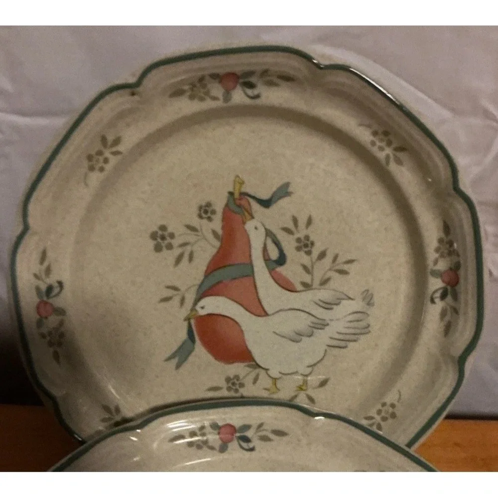 International Tableworks Marmalade Goose Stoneware Salad Plates 7.5